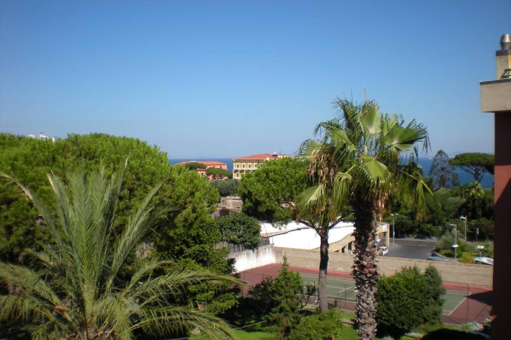 Le Temps Retrouve Apartment Sorrento Luaran gambar