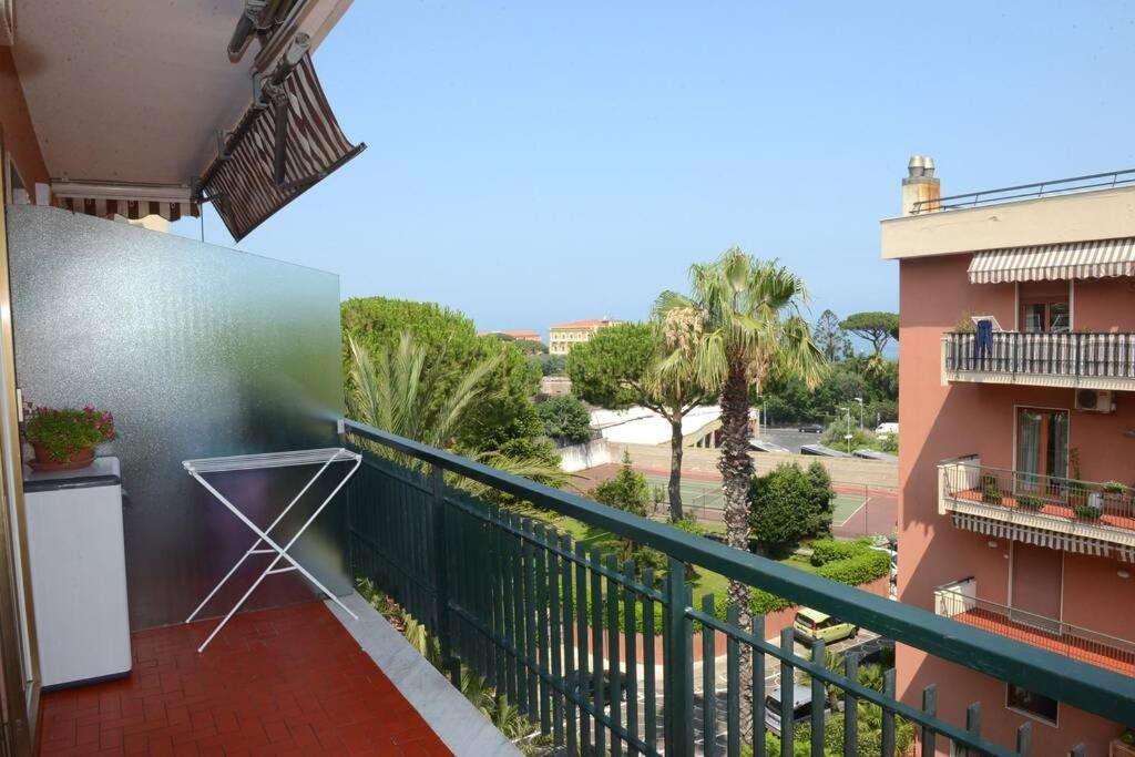 Le Temps Retrouve Apartment Sorrento Luaran gambar
