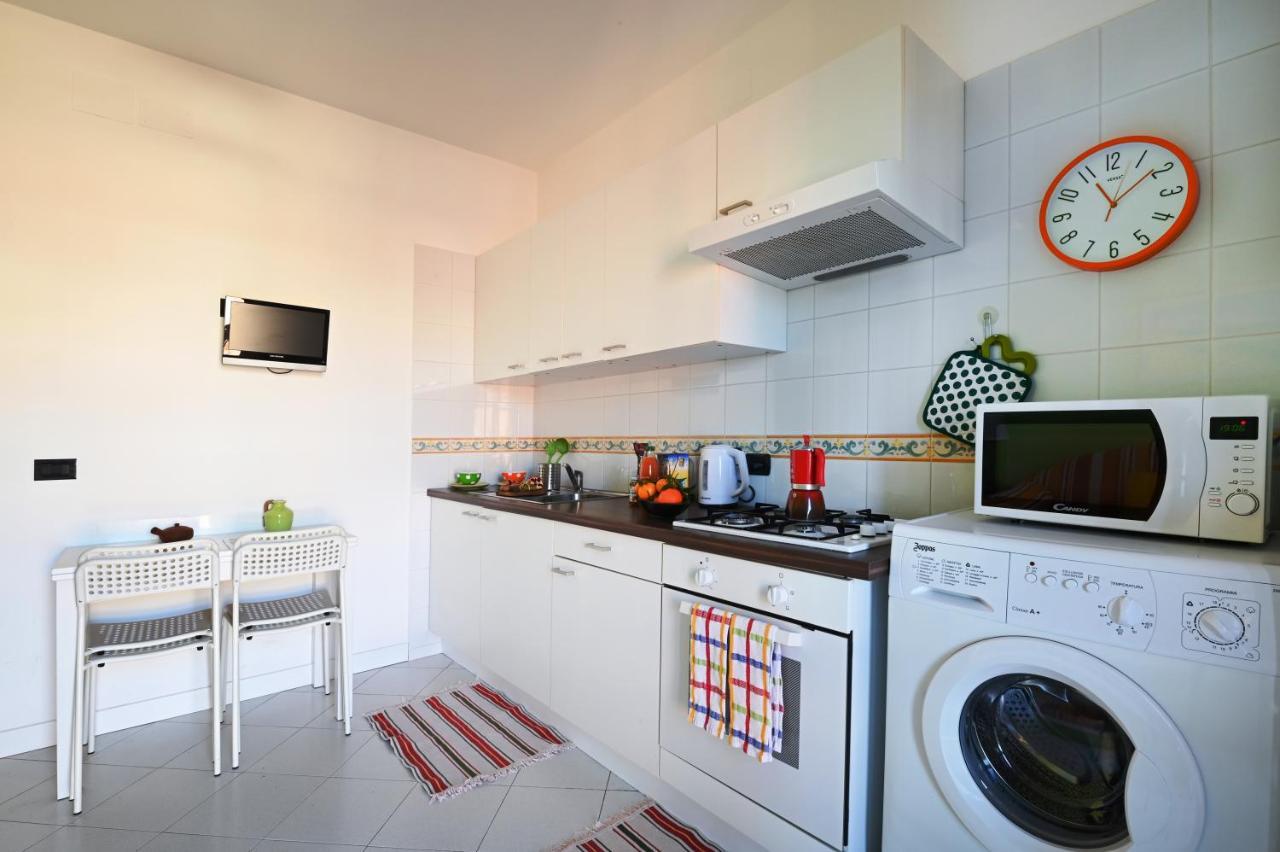 Le Temps Retrouve Apartment Sorrento Luaran gambar